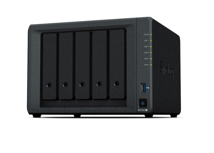 NAS SYNOLOGY DS1522+ / 5 BAHIAS/ DOBLE NUCLEO 2.6GHZ/8 GB DDR4/LAN GIGABIT X4/USB 3.2 X2/ HASTA 90 TB HOT-SWAP/ AMD RYZEN R1600 /NO INCLUYE DISCOS